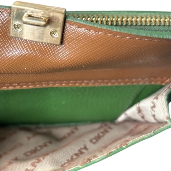 DKNY Green Leather Zip Around Wallet Rectangular Wallet - Picture 10 of 12